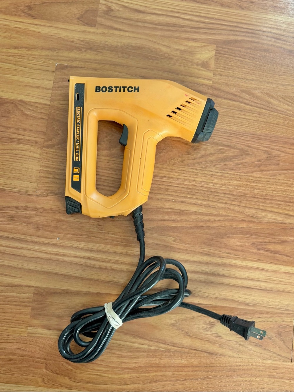 BOSTITCH BTE550Z (PS3006002) Electric Stapler Nail Gun Excellent Condition